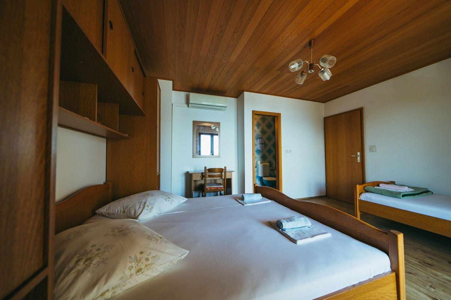 Apartments Lovre - Close To The Sea Brela Ngoại thất bức ảnh