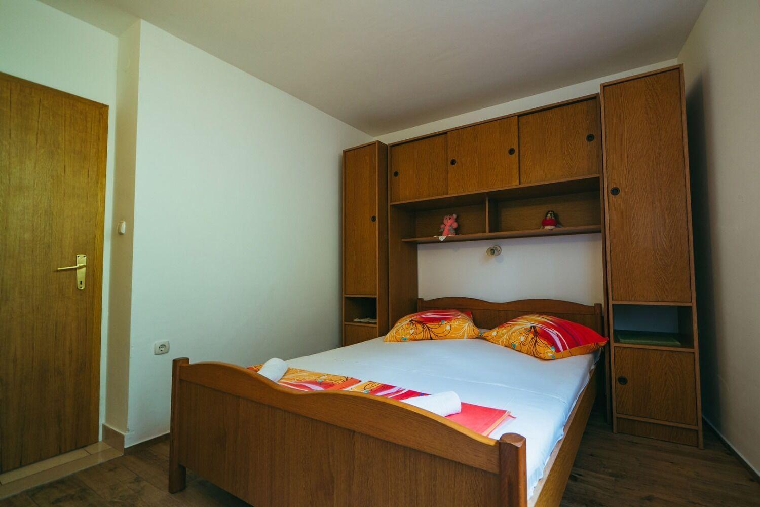 Apartments Lovre - Close To The Sea Brela Ngoại thất bức ảnh