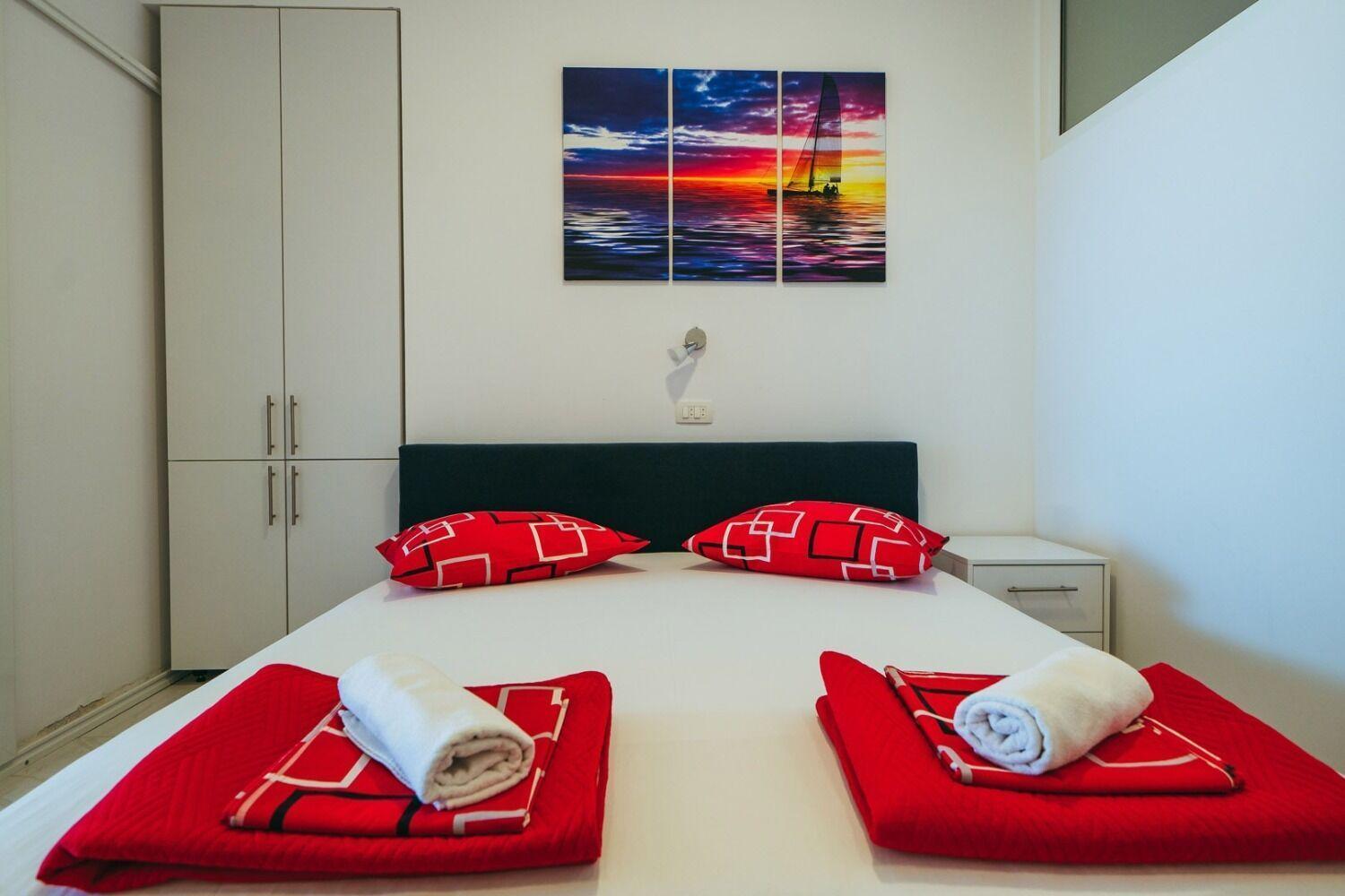 Apartments Lovre - Close To The Sea Brela Ngoại thất bức ảnh