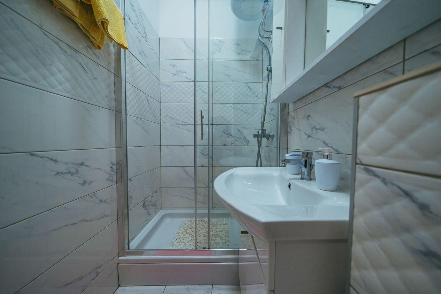 Apartments Lovre - Close To The Sea Brela Ngoại thất bức ảnh