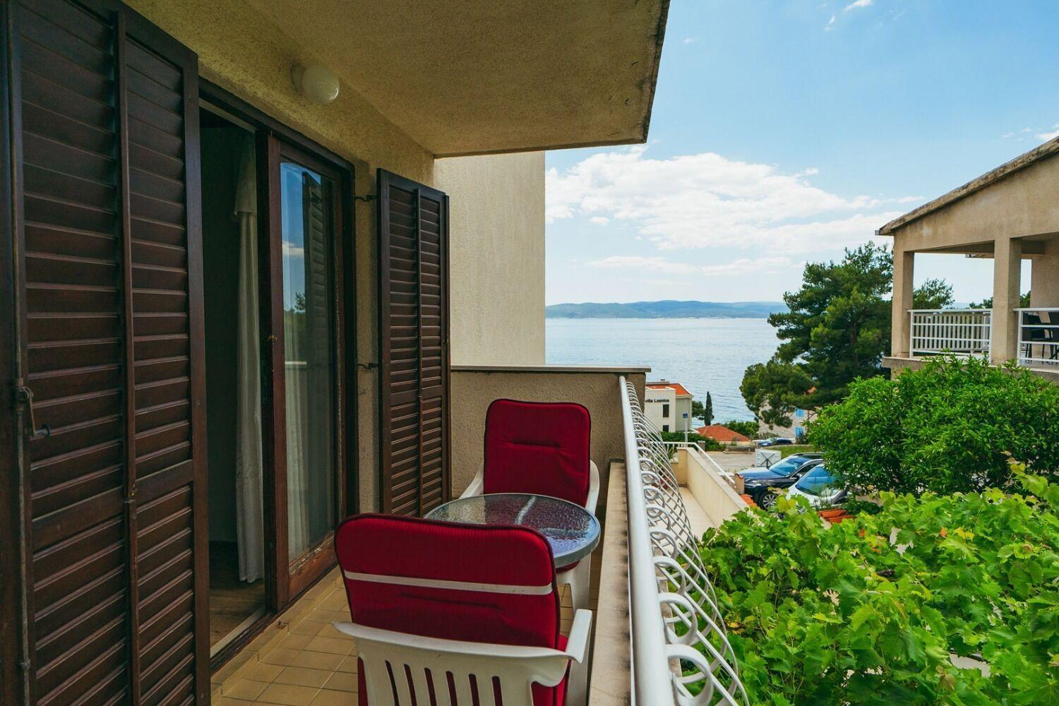 Apartments Lovre - Close To The Sea Brela Ngoại thất bức ảnh
