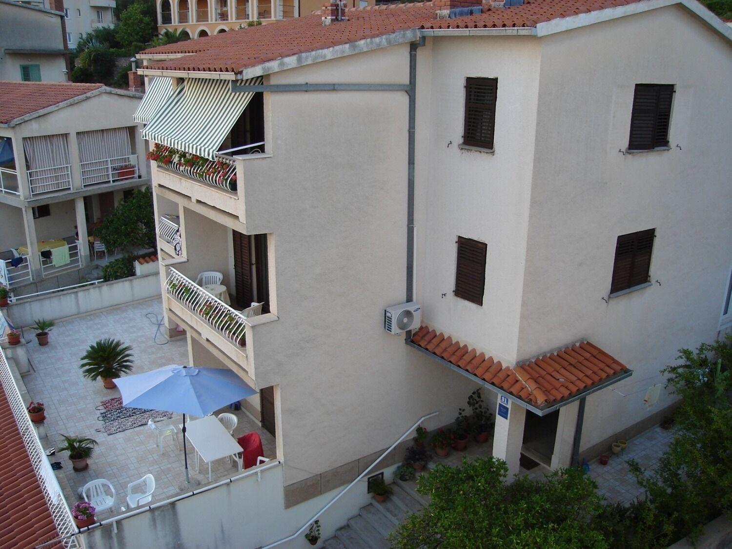 Apartments Lovre - Close To The Sea Brela Ngoại thất bức ảnh