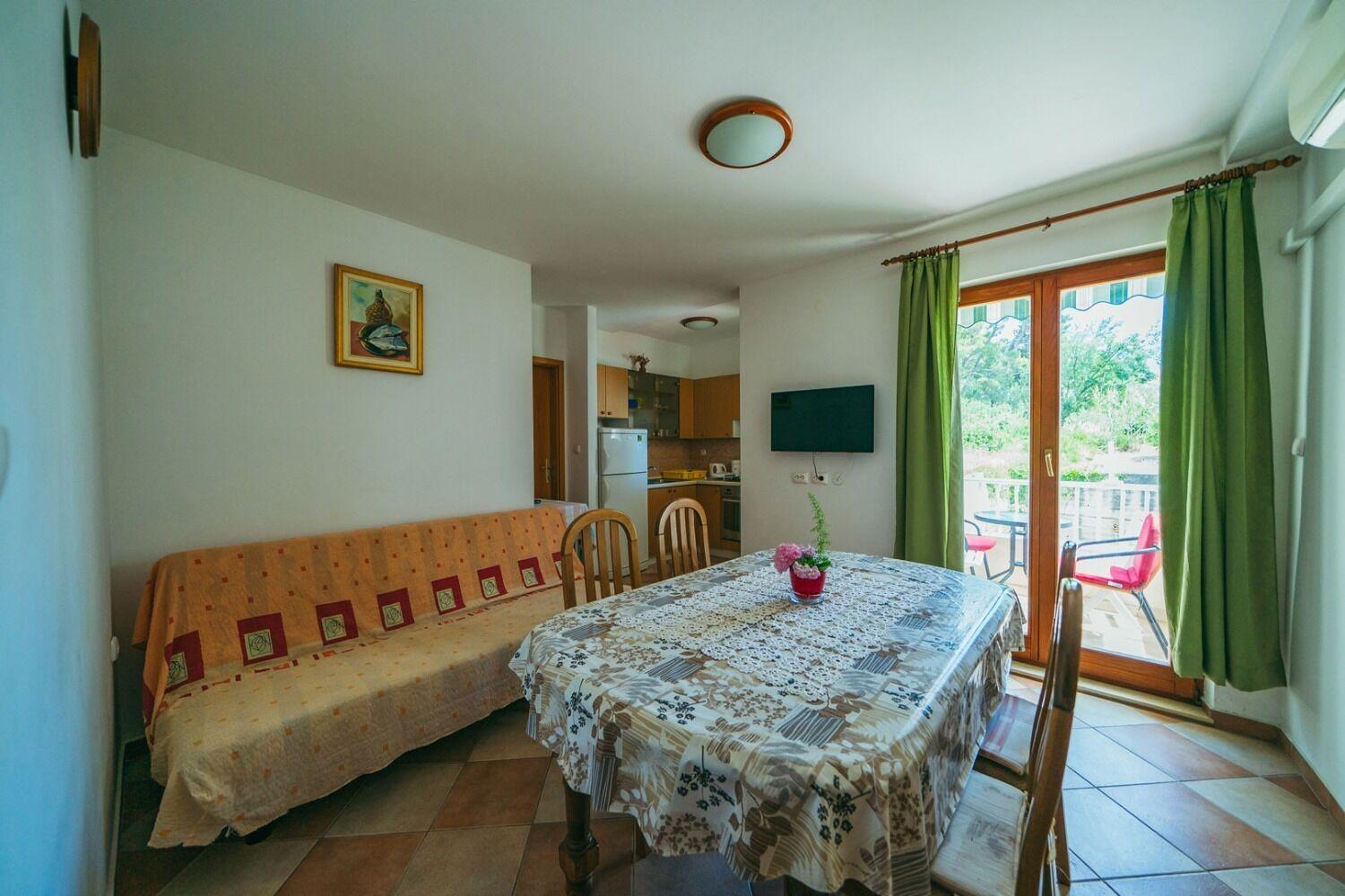 Apartments Lovre - Close To The Sea Brela Ngoại thất bức ảnh